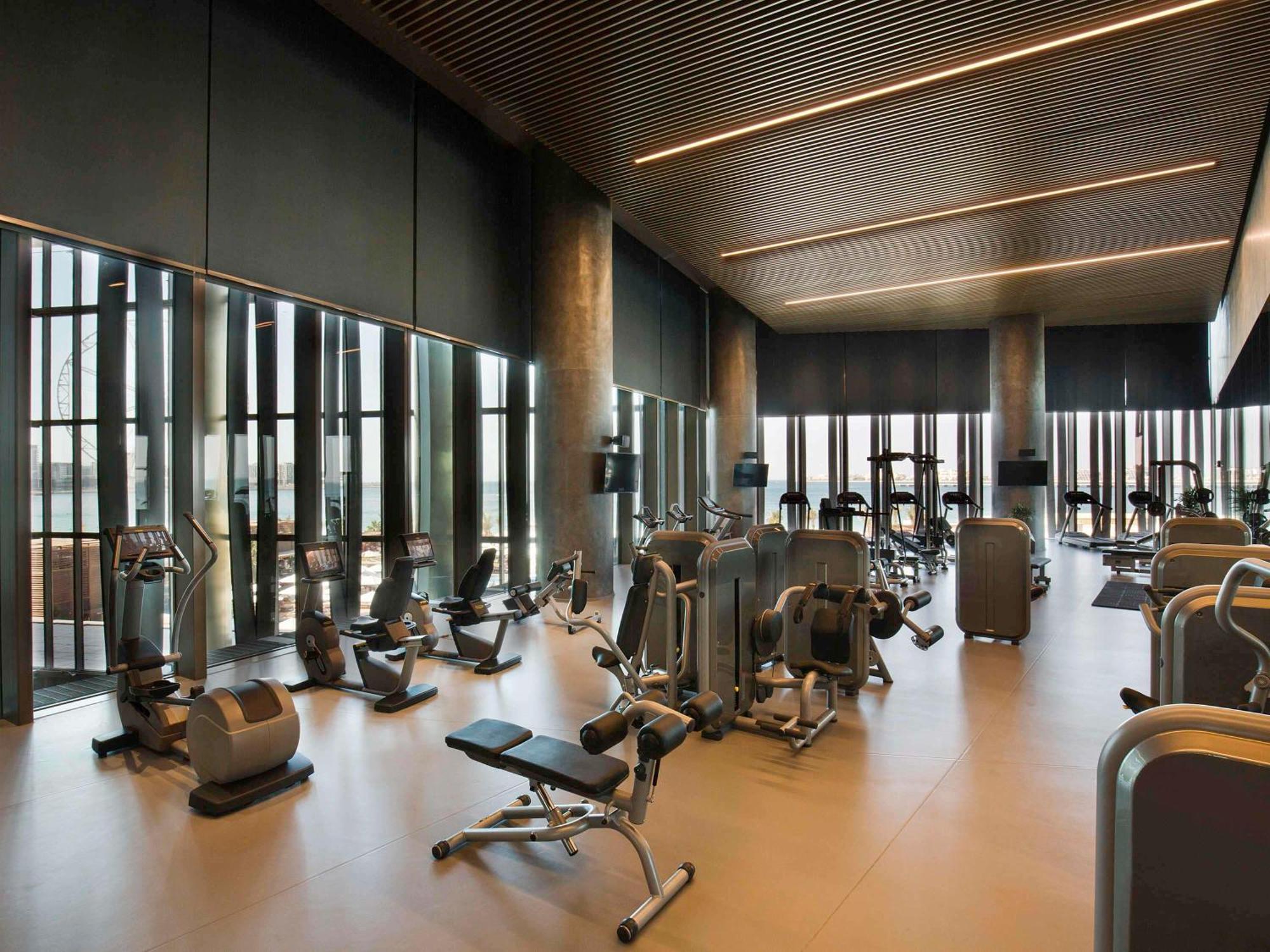 릭소스 프리미엄 두바이 Jbr 호텔 외부 사진 The gym at the Ritz-Carlton, DIFC